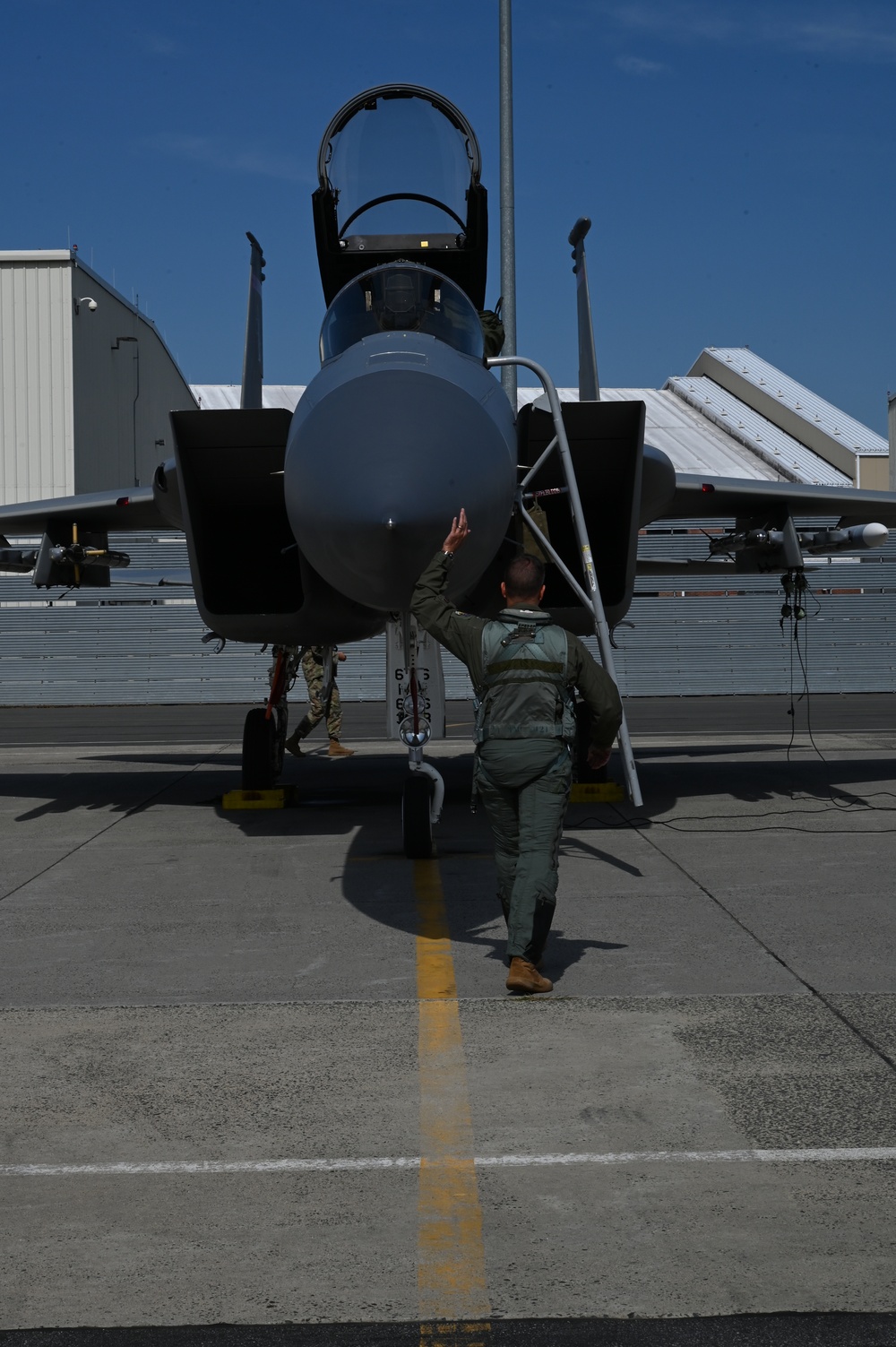 A chapter closed, 104th Fighter  Wing Commander takes final flight