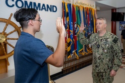 CNRC Conducts an enlistment ceremony [Image 3 of 10]