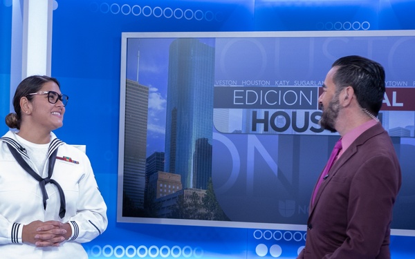 MU3 Nicole Maldonado Interview with Noticias 45 Houston