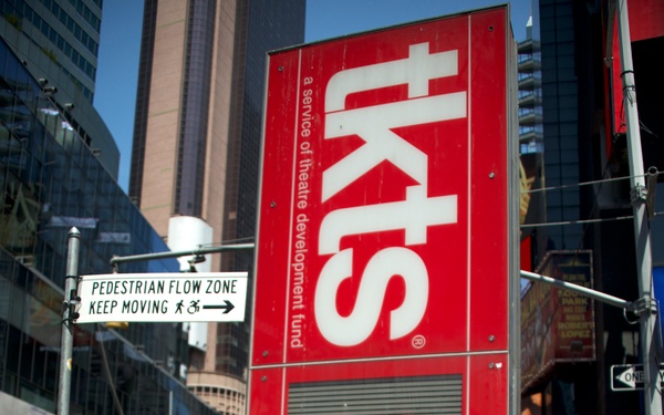 U.S. Army Reserve Soldiers Visit Times Square