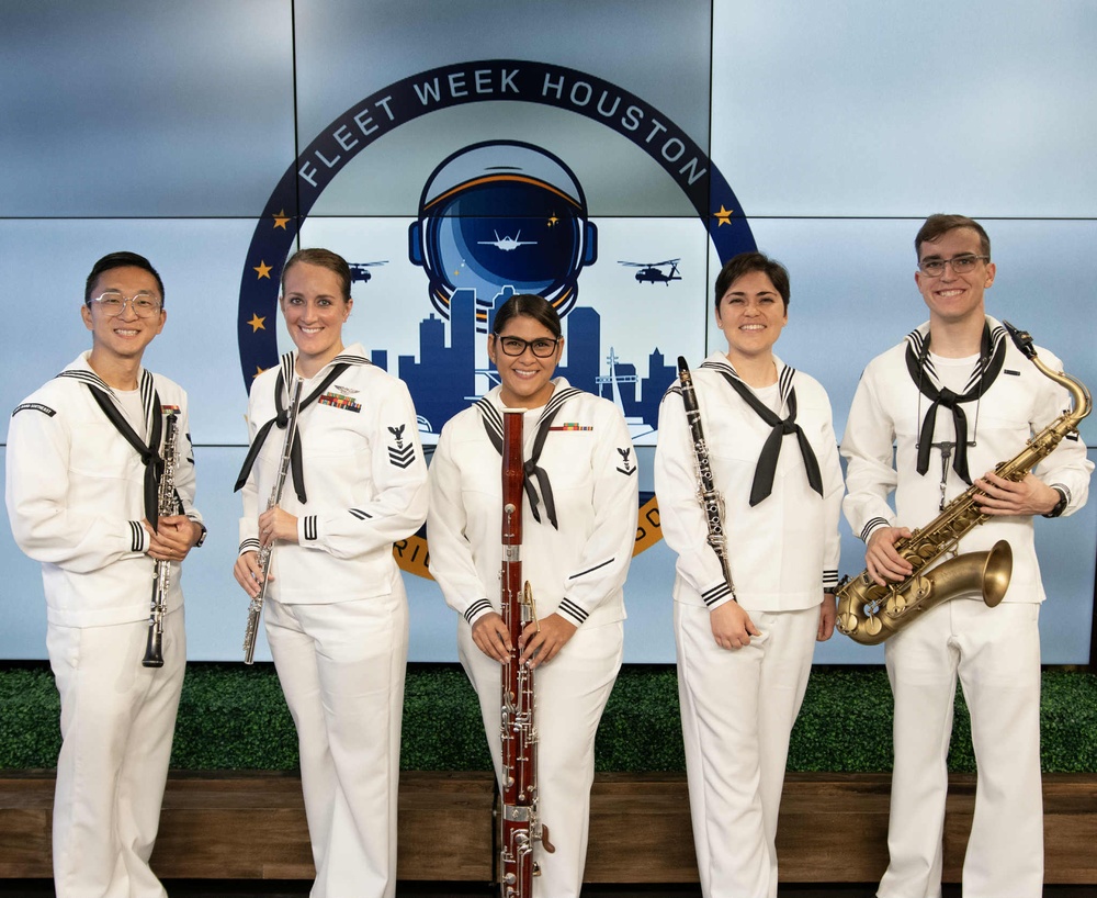 Navy Band Southeast Fairwinds Woodwind Quintet Performs for KPRC 2
