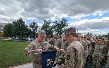 TRADOC Soldiers now wear T2COM shoulder sleeve insignia