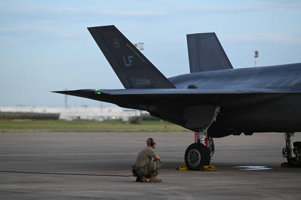 60th FS executes exercise Lonestar Lightning