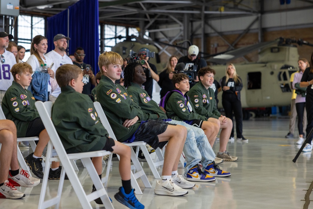 Make-A-Wish Minnesota, Minnesota Vikings, service members grant wishes