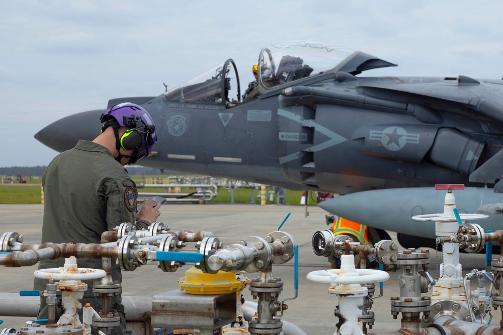 U.S. Marines with 2nd MAW and CLC-21 refuel Harriers