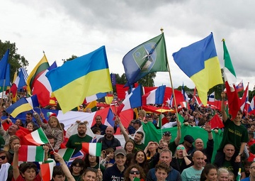 Installation Fundraiser for Make-A-Wish