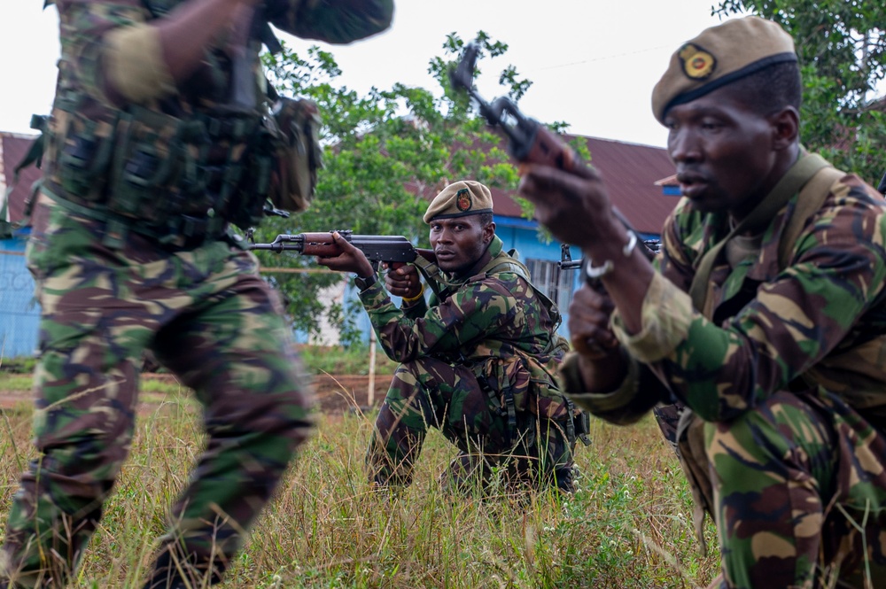 91st Civil Affairs Battalion Concludes Joint Combined Exchange Training with Sierra Leone Special Forces