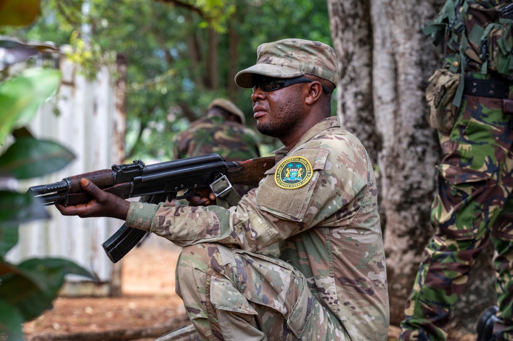 91st Civil Affairs Battalion Concludes Joint Combined Exchange Training with Sierra Leone Special Forces
