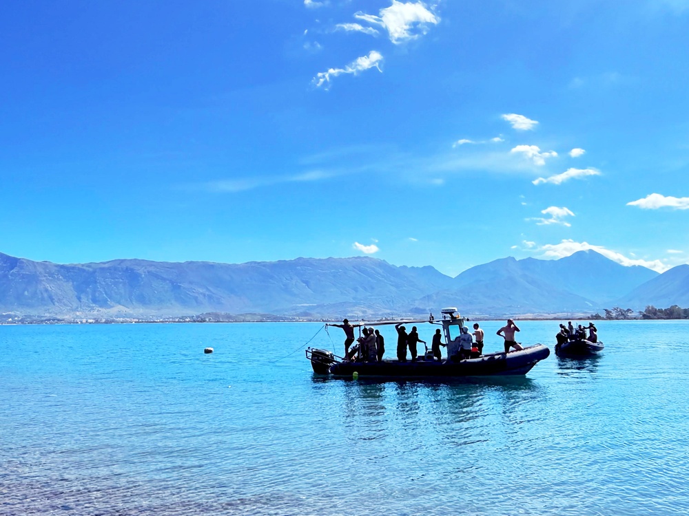 EODMU 8 Participates in APMCM EODMU 8 Participates in APMCM