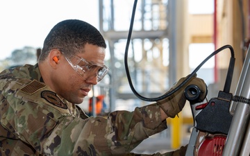 Westover Aerial Porters integrate with Travis AFB for training