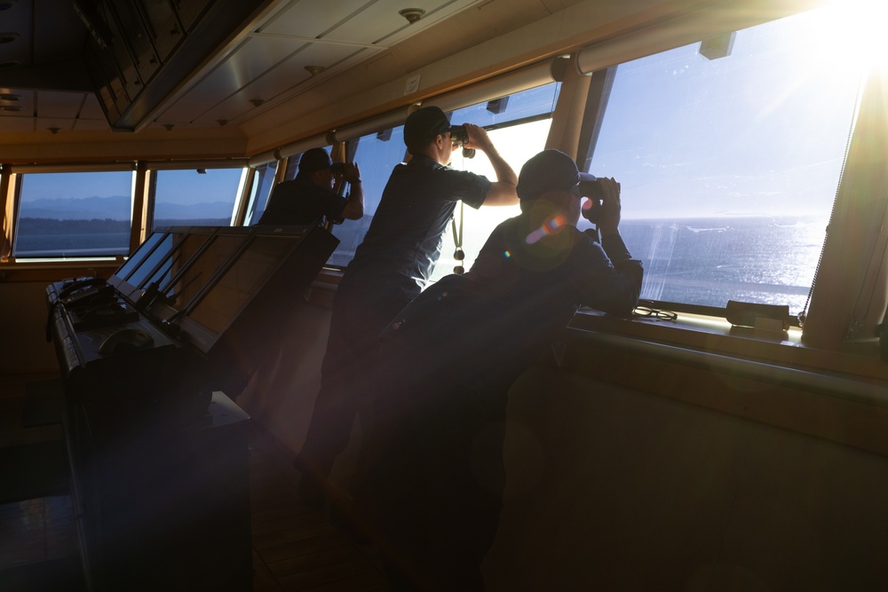 U.S. Coast Guard Cutter departs Seattle