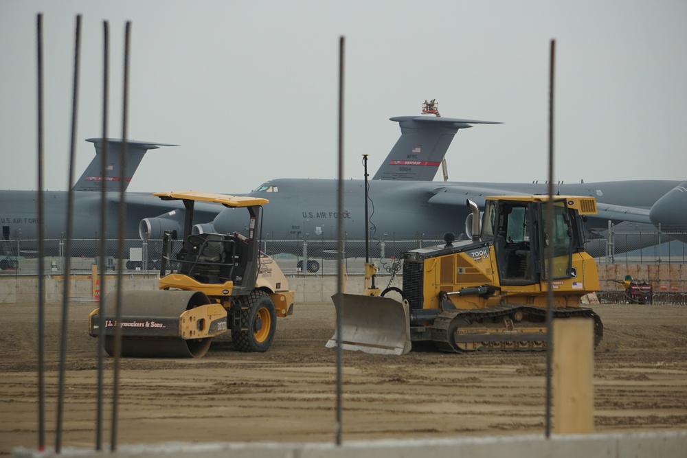 Super Hangar for Super Galaxies under construction