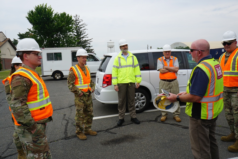 Super Hangar for Super Galaxies under construction