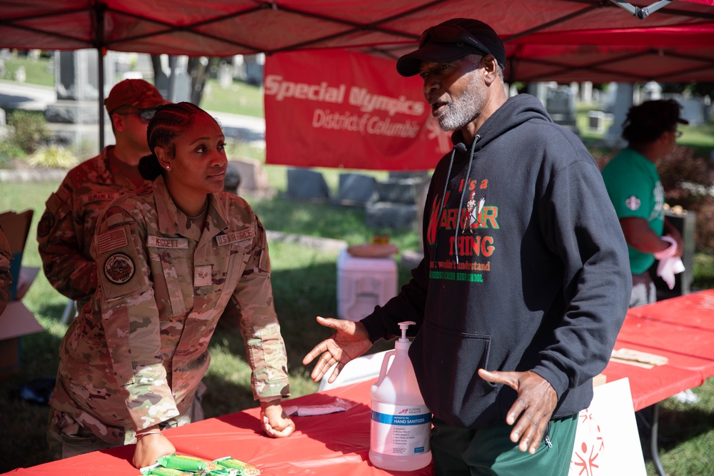 U.S. Service Members with the District of Columbia National Guard Help Volunteers at Special Olympics