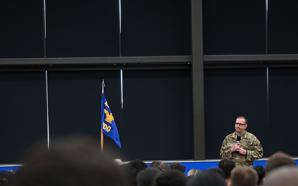 Commander's Call: 433rd AW Focuses on Personal Responsibility, Combat Readiness