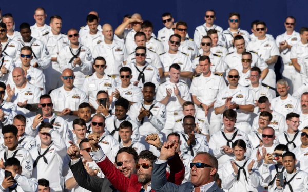 Trump Visits Naval Station Norfolk