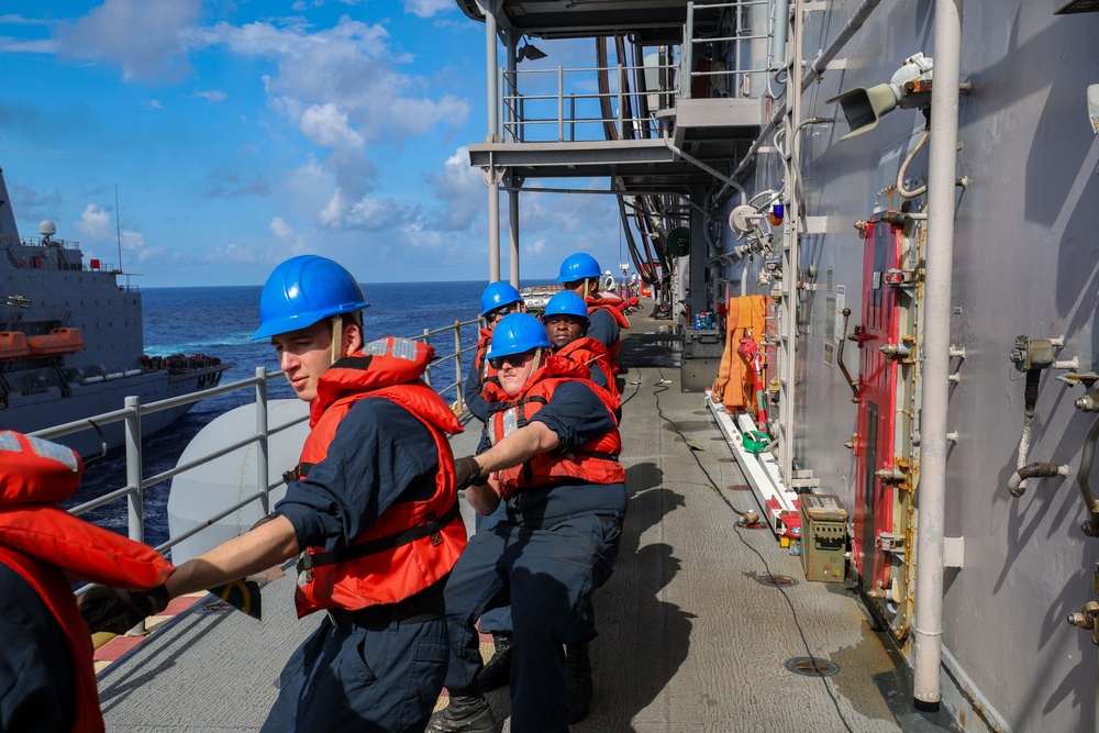 USS Iwo Jima Conducts Resupply
