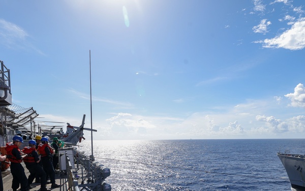 USS Iwo Jima Conducts Resupply