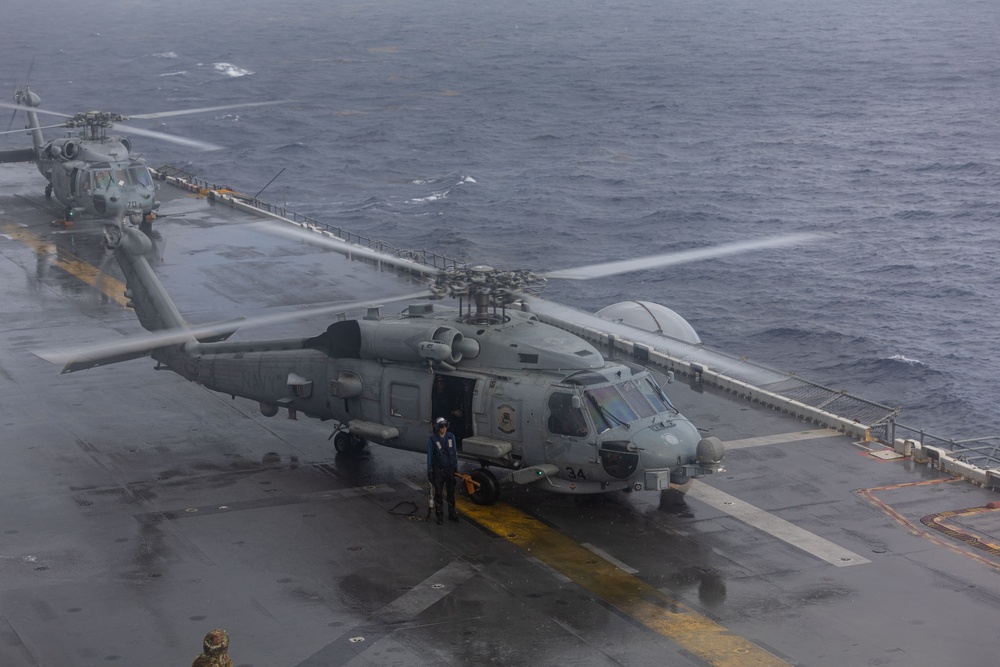 USS Iwo Jima (LHD 7) Conducts Flight Operations in the Rain
