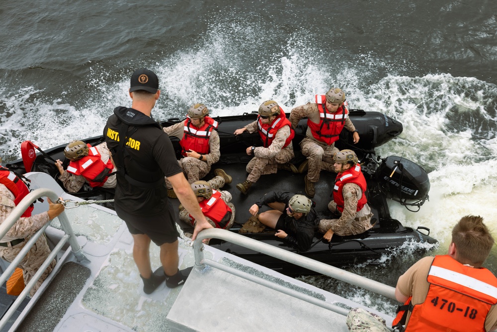 EOTG &amp; 8th ESB Coxswain Course