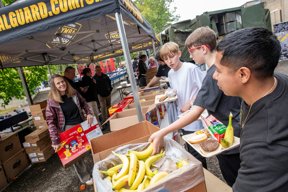 Oregon National Guardsmen show off culinary skills at Taste of Trades
