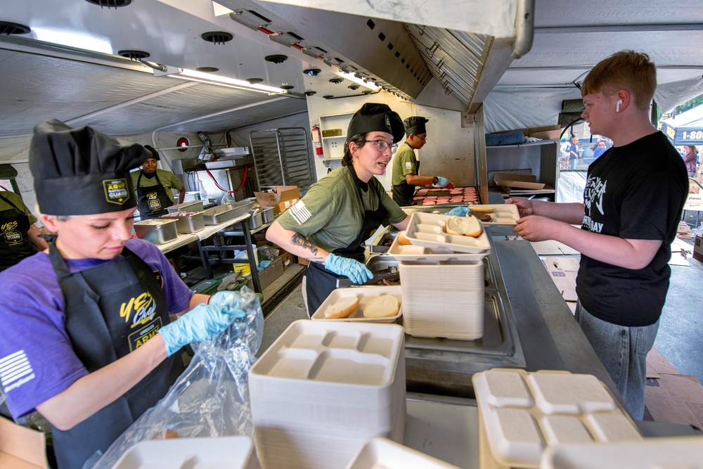Oregon National Guardsmen show off culinary skills at Taste of Trades