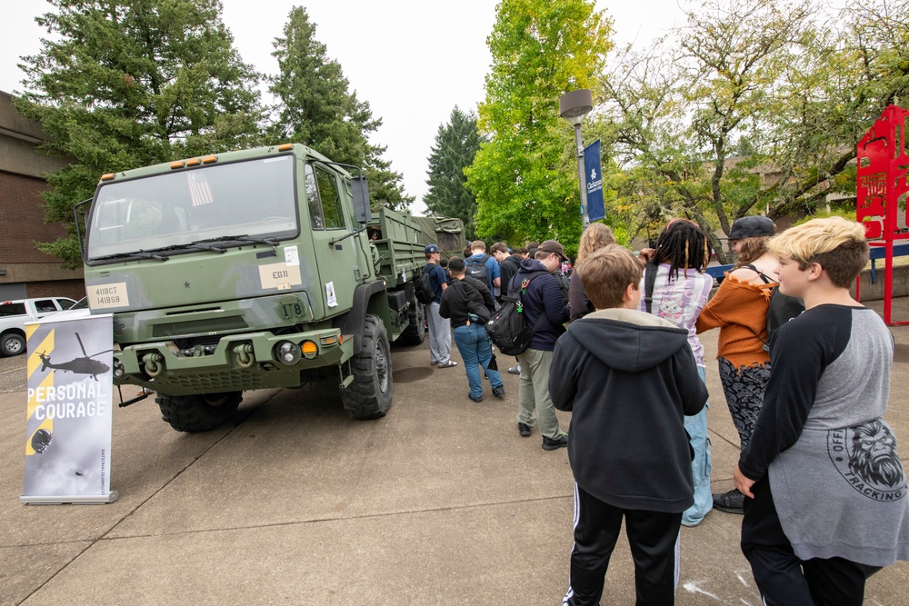Oregon National Guardsmen show off culinary skills at Taste of Trades