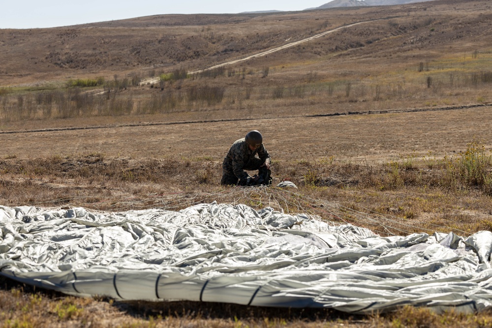 Riptide Reach 2-25: 1st DSB Conducts Parachute Operations