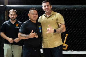 British learn U. S. Army Combatives