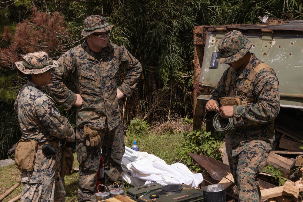 U.S. Marines with 9th Engineer Support Battalion conduct explosive ordinance disposal training for Resolute Dragon 25  