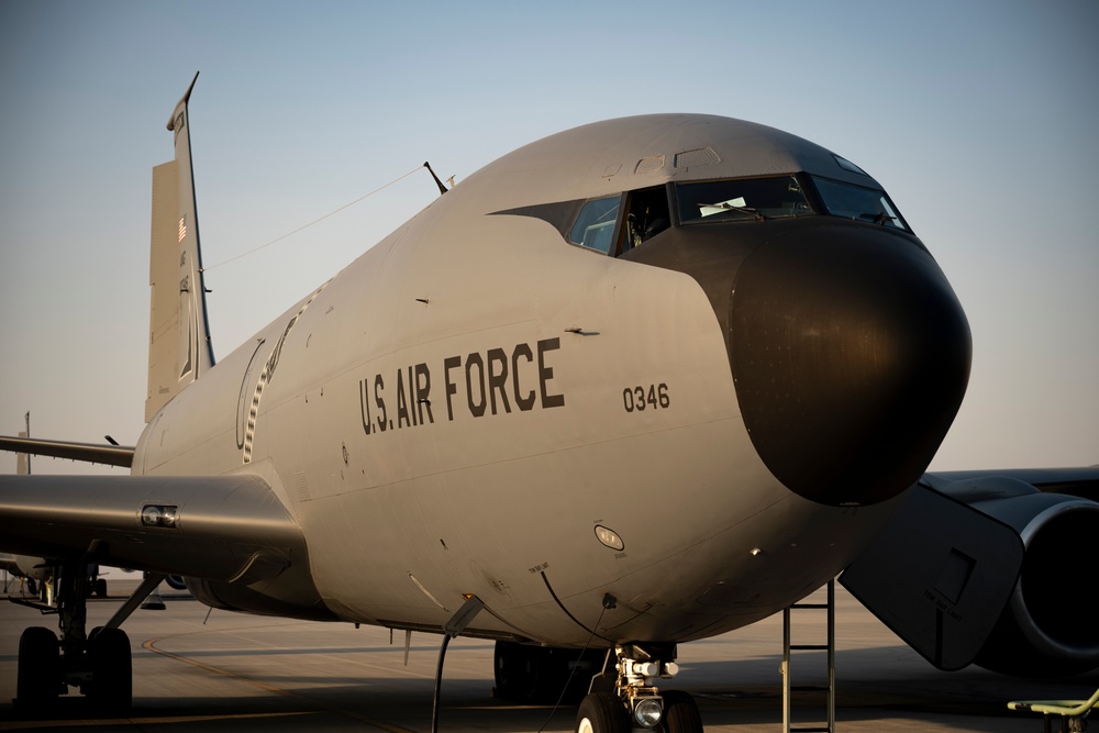 USAF meets USMC in the skies over USCENTCOM AOR USAF meets USMC in the skies over USCENTCOM AOR