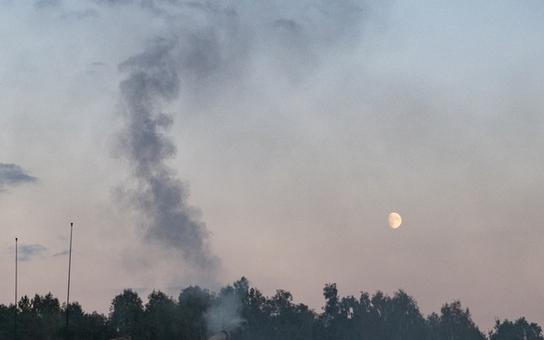 U.S. Soldiers execute Paladin Table VI gunnery in Poland