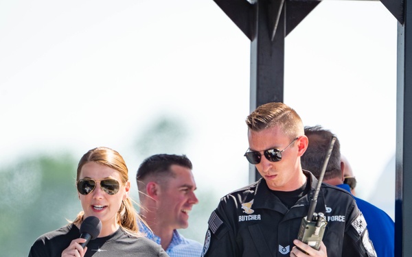 Viper Demo performs at Sun 'N Fun 2025