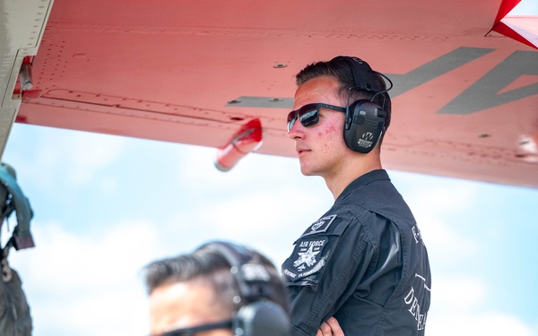 Viper Demo performs at Sun 'N Fun 2025