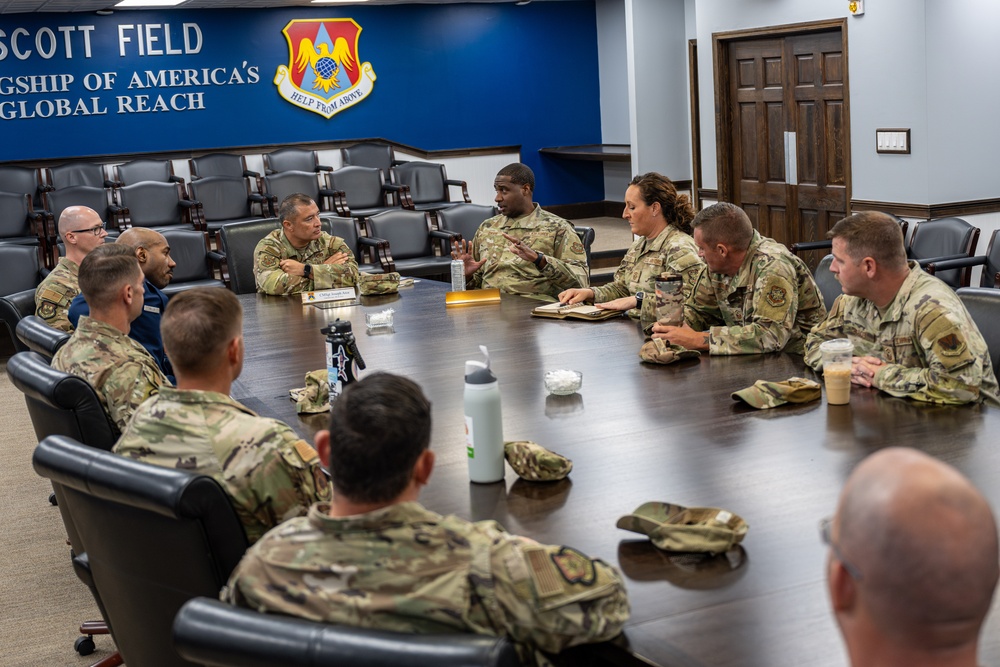 18th AF leaders visit Scott’s host wing, emphasize future-focused readiness