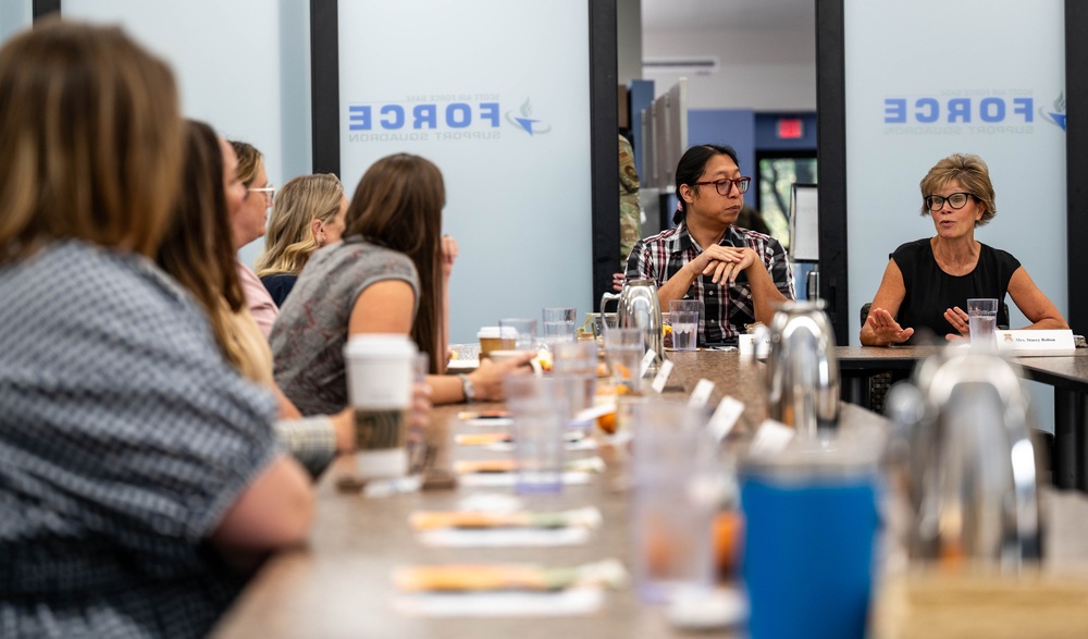 18th AF leaders visit Scott’s host wing, emphasize future-focused readiness