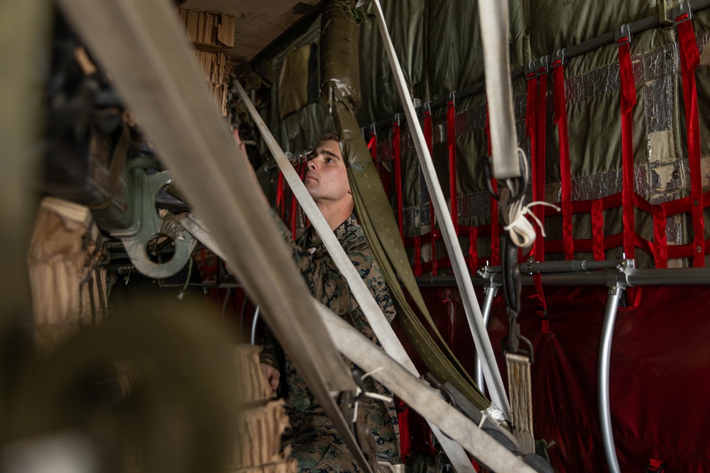Riptide Reach 2-25: 1st DSB Conducts Parachute Operations