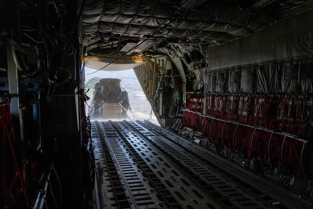 Riptide Reach 2-25: 1st DSB Conducts Parachute Operations