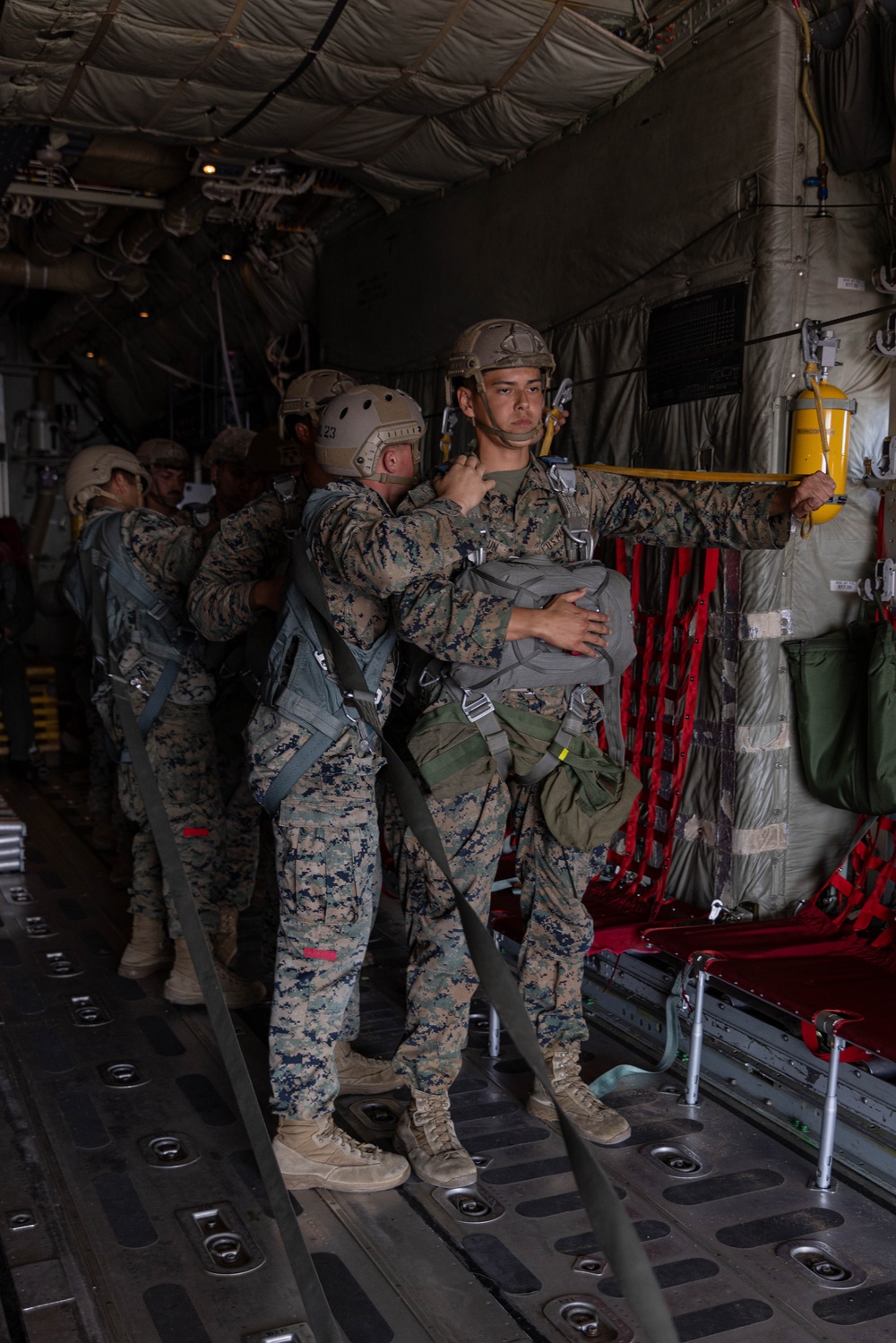 Riptide Reach 2-25: 1st DSB Conducts Parachute Operations