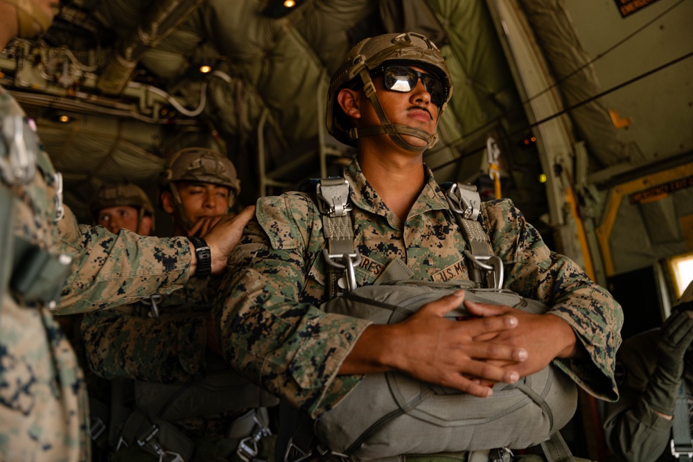 Riptide Reach 2-25: 1st DSB Conducts Parachute Operations