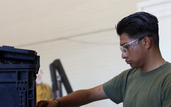 1st Maintenance Battalion performs daily duties