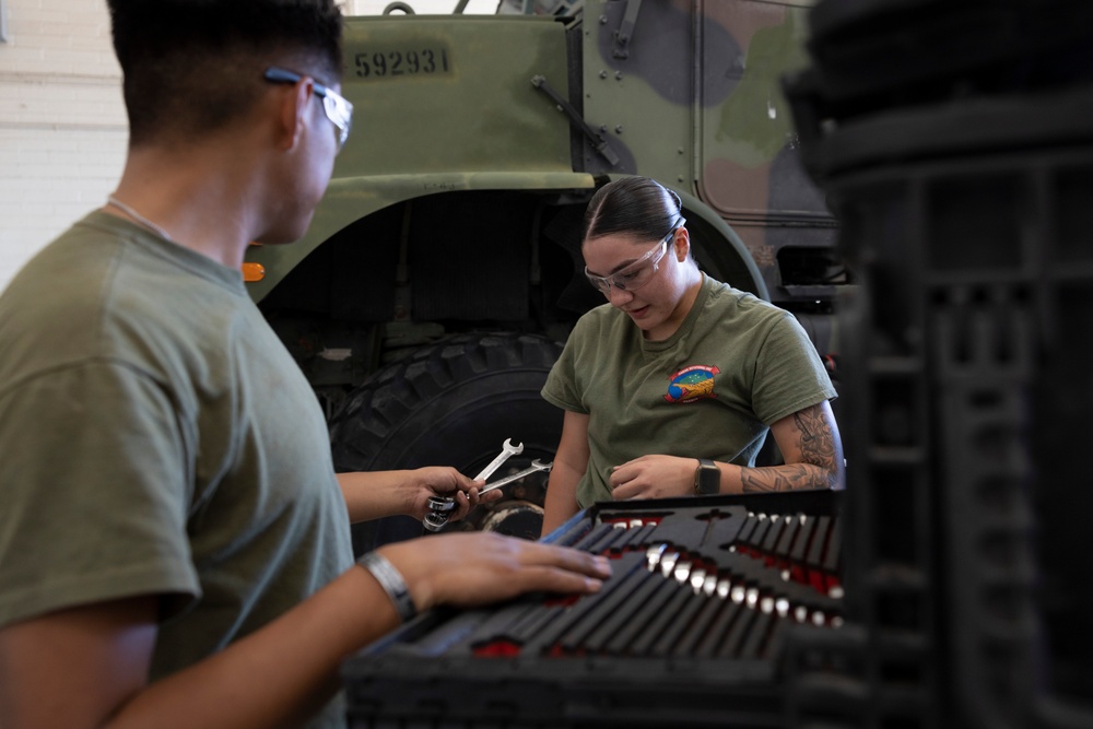 1st Maintenance Battalion performs daily duties