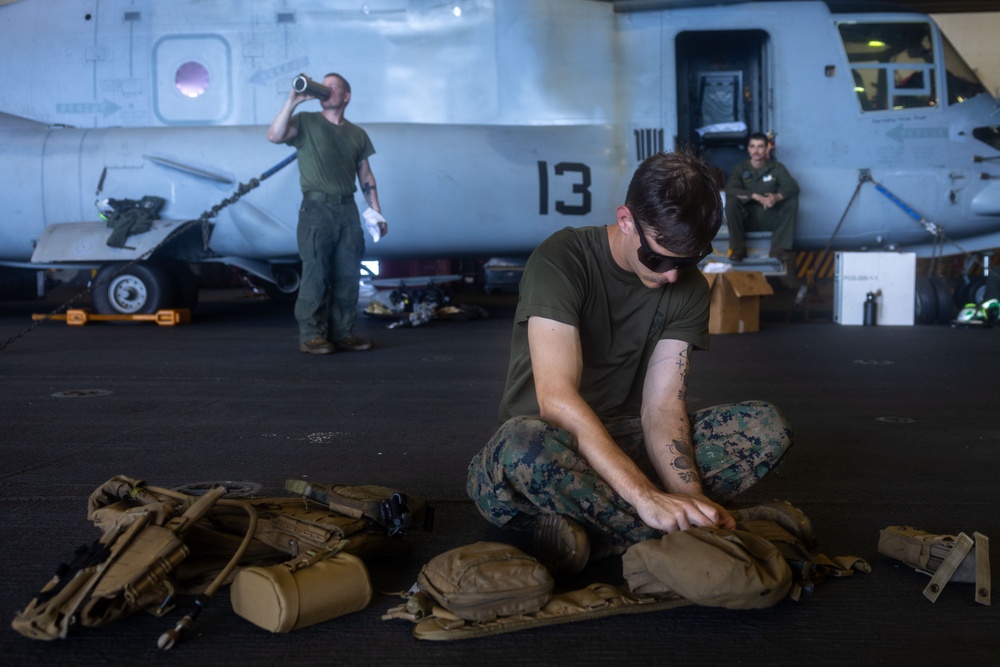 US Marines Conduct Simulated Combat Drills