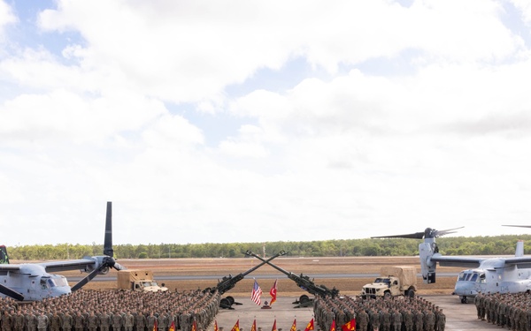 MRF-D 25.3: U.S. Marines participate in MAGTF group photo and coining ceremony