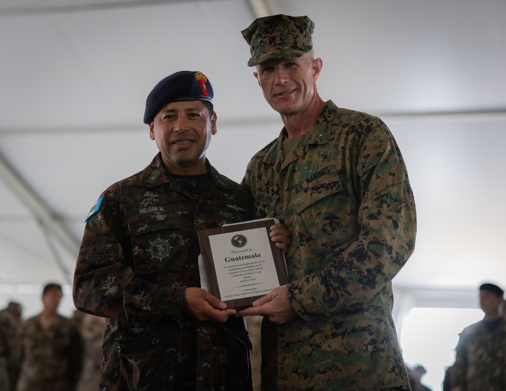 UNITAS 2025: US Marines and Partner Nations Participate in the Closing Ceremony Gift Exchange UNITAS 2025: US Marines and Partner Nations Participate in the Closing Ceremony Gift Exchange