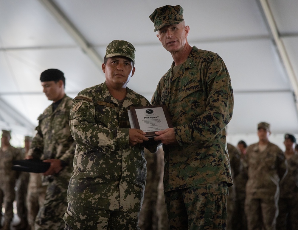 UNITAS 2025: US Marines and Partner Nations Participate in the Closing Ceremony Gift Exchange UNITAS 2025: US Marines and Partner Nations Participate in the Closing Ceremony Gift Exchange