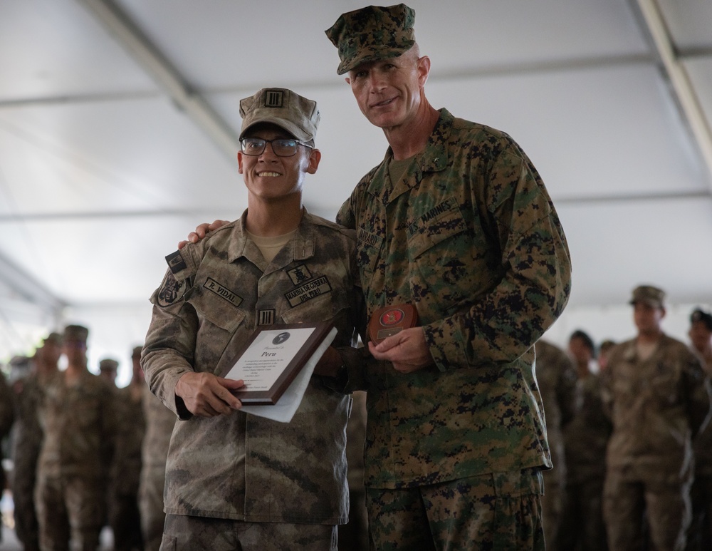 UNITAS 2025: US Marines and Partner Nations Participate in the Closing Ceremony Gift Exchange UNITAS 2025: US Marines and Partner Nations Participate in the Closing Ceremony Gift Exchange