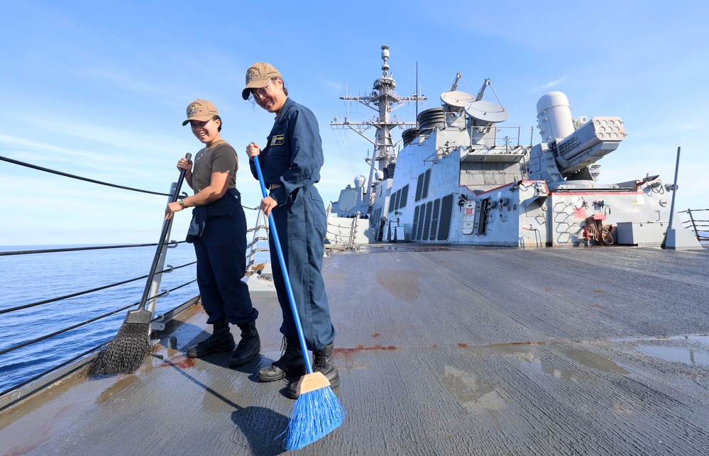USS Roosevelt (ADDG 80) Conducts Fresh Water Washdown in the Western Mediterranean Sea