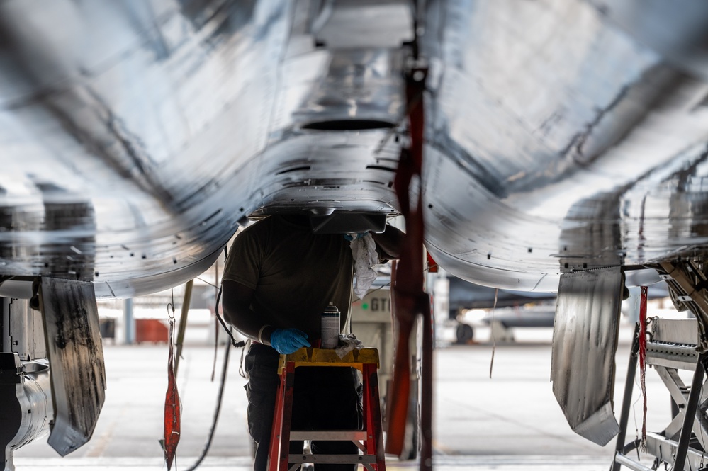 No Maintenance, No Airpower