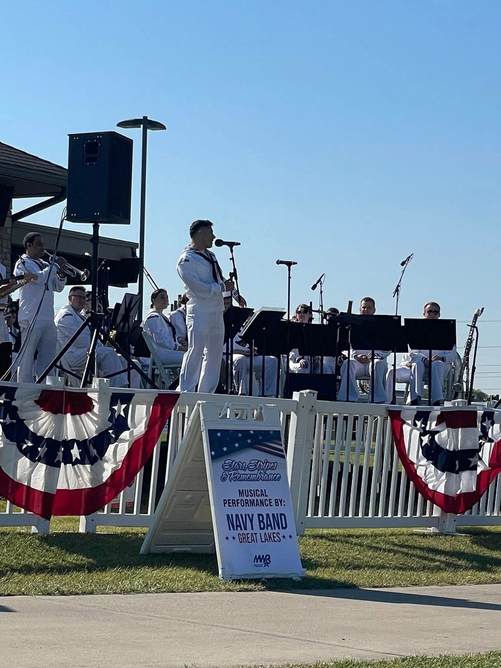 Navy Band Great Lakes Performs for MWR’s “Stars, Stripes, and Remembrance” Event